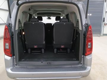 Fotografie 8 des Opel Combo Life XL "GS" 1.5D AT Navi Kamera 7-Sitzer