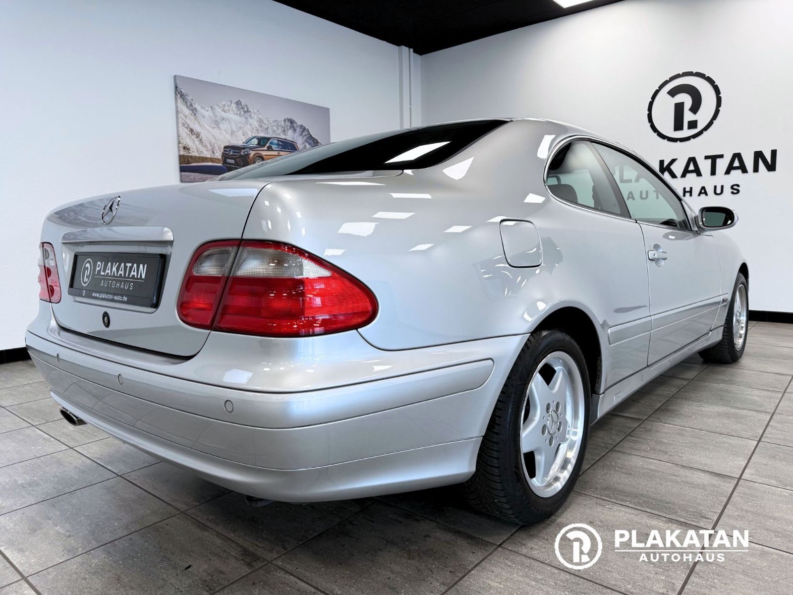 Fahrzeugabbildung Mercedes-Benz CLK 200 Kompressor Automatik Tempomat Klima