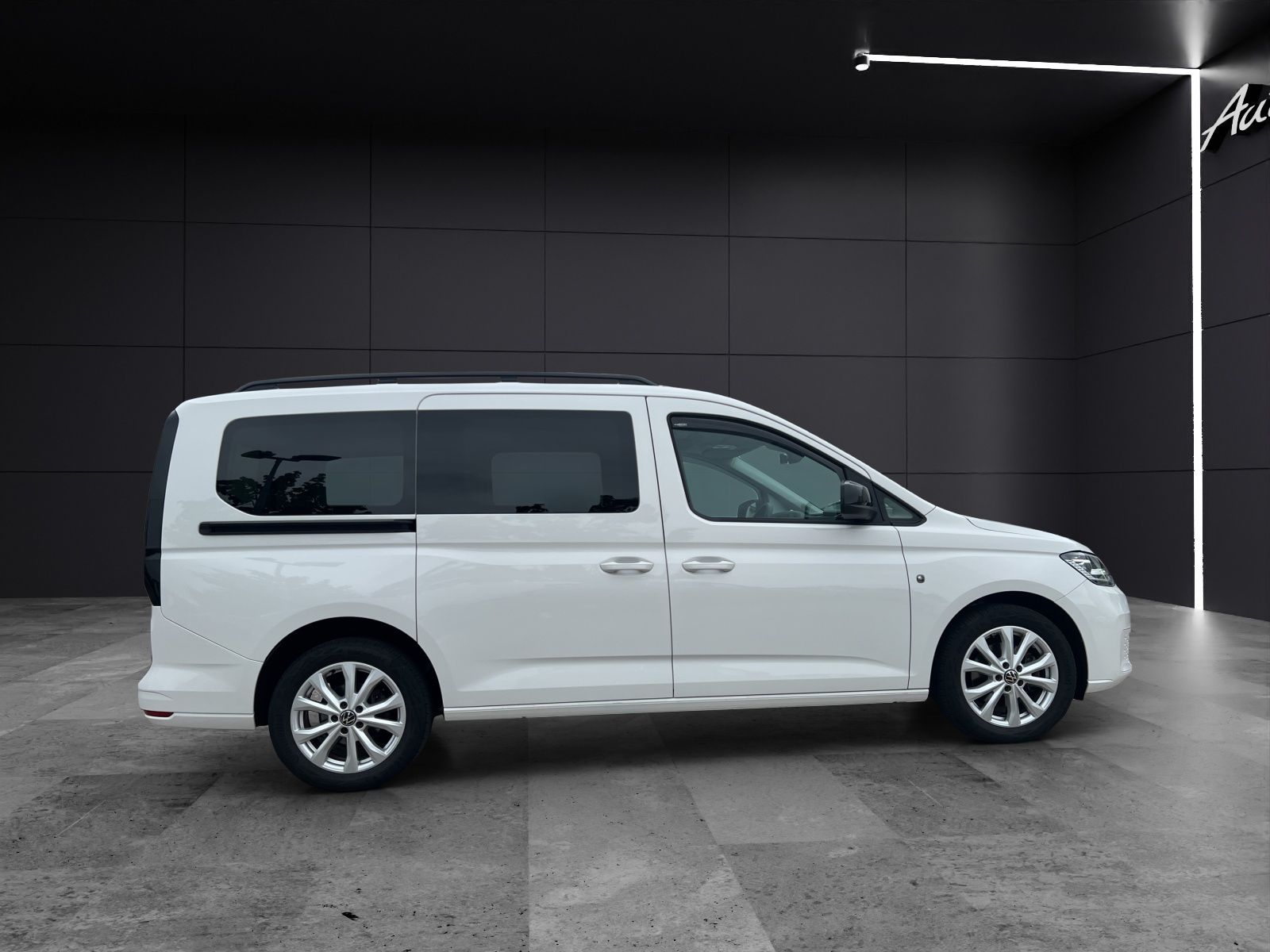 Fahrzeugabbildung Volkswagen Caddy Maxi TDI Life Standhzg. LED AHK Navi GRA P