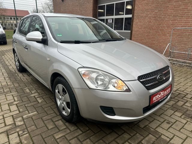 Kia cee'd / Ceed 1.4,109PS,Klima,AHK,Steuerkette neu