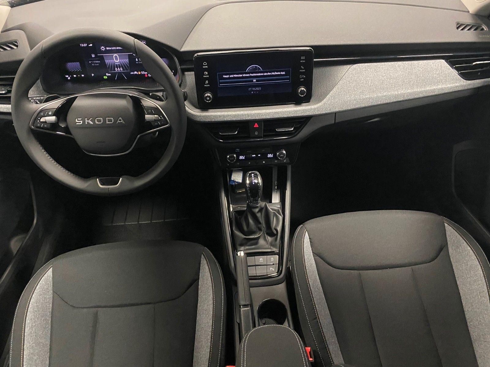 Fahrzeugabbildung SKODA Kamiq 1.5 TSI DSG Selection+SITZHEIZUNG+KAMERA++