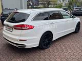 Ford Mondeo Turnier Titanium AWD - Ford Mondeo: Weiß