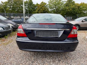 Mercedes E 200 - 9