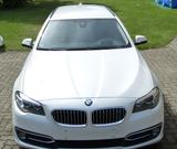 BMW 528i Touring Luxury Line Luxury Line - BMW 528: Kombi