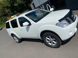 Nissan Pathfinder 2.5 dCi DPF SE 4WD - Nissan Pathfinder mit Anhängerkupplung