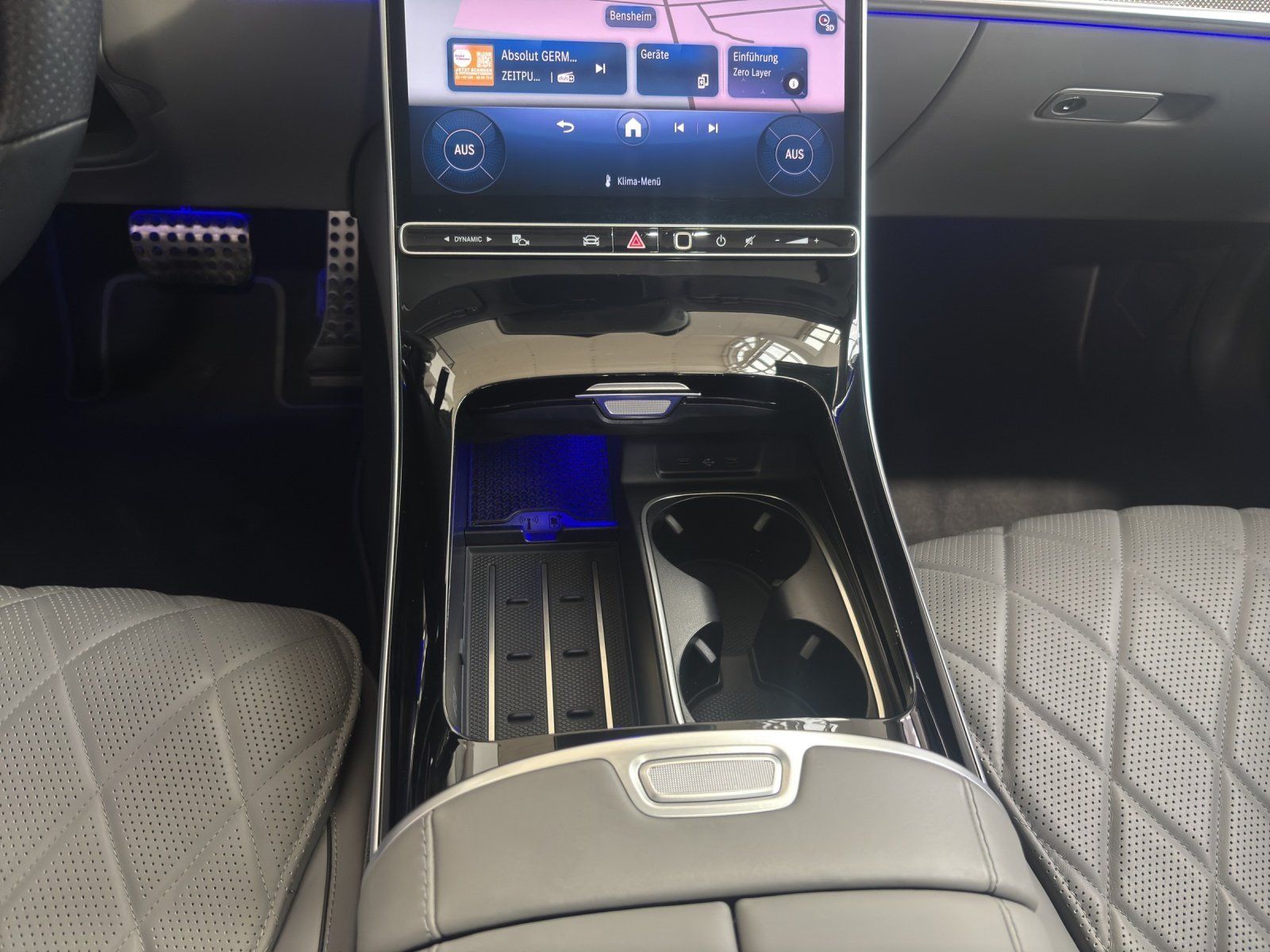 Fahrzeugabbildung Mercedes-Benz S500L 4M AMG Exclu FirstClass BurmHighEnd FondTV