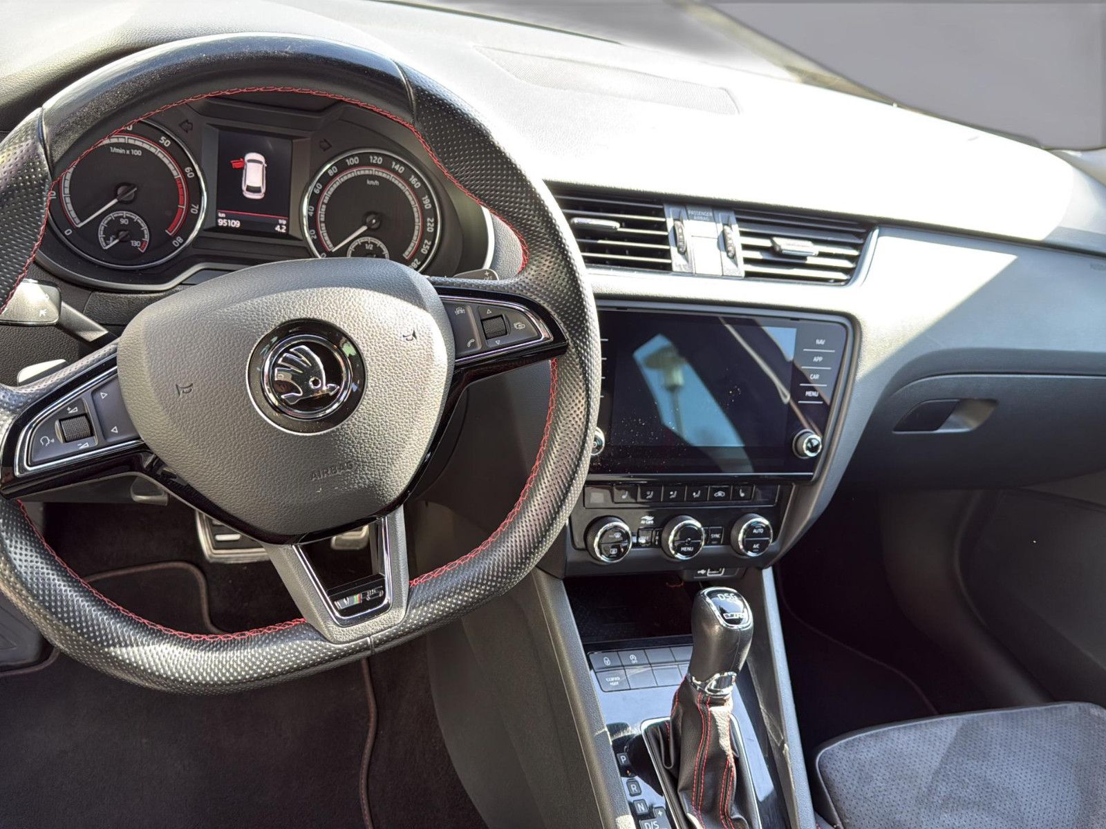 Fahrzeugabbildung SKODA Octavia Combi RS 245/ unfallfrei