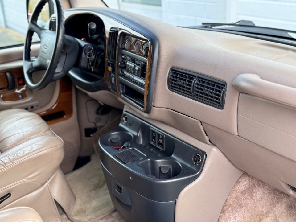 Fahrzeugabbildung Chevrolet Express Chevy Van Transcar 1A deutsches Auto