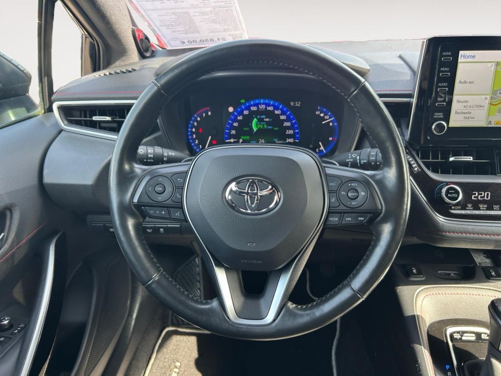 Fahrzeugabbildung Toyota Corolla 2.0 Hybrid Lounge