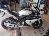 Yamaha YZF R125 - KLEINKRAFTRAD