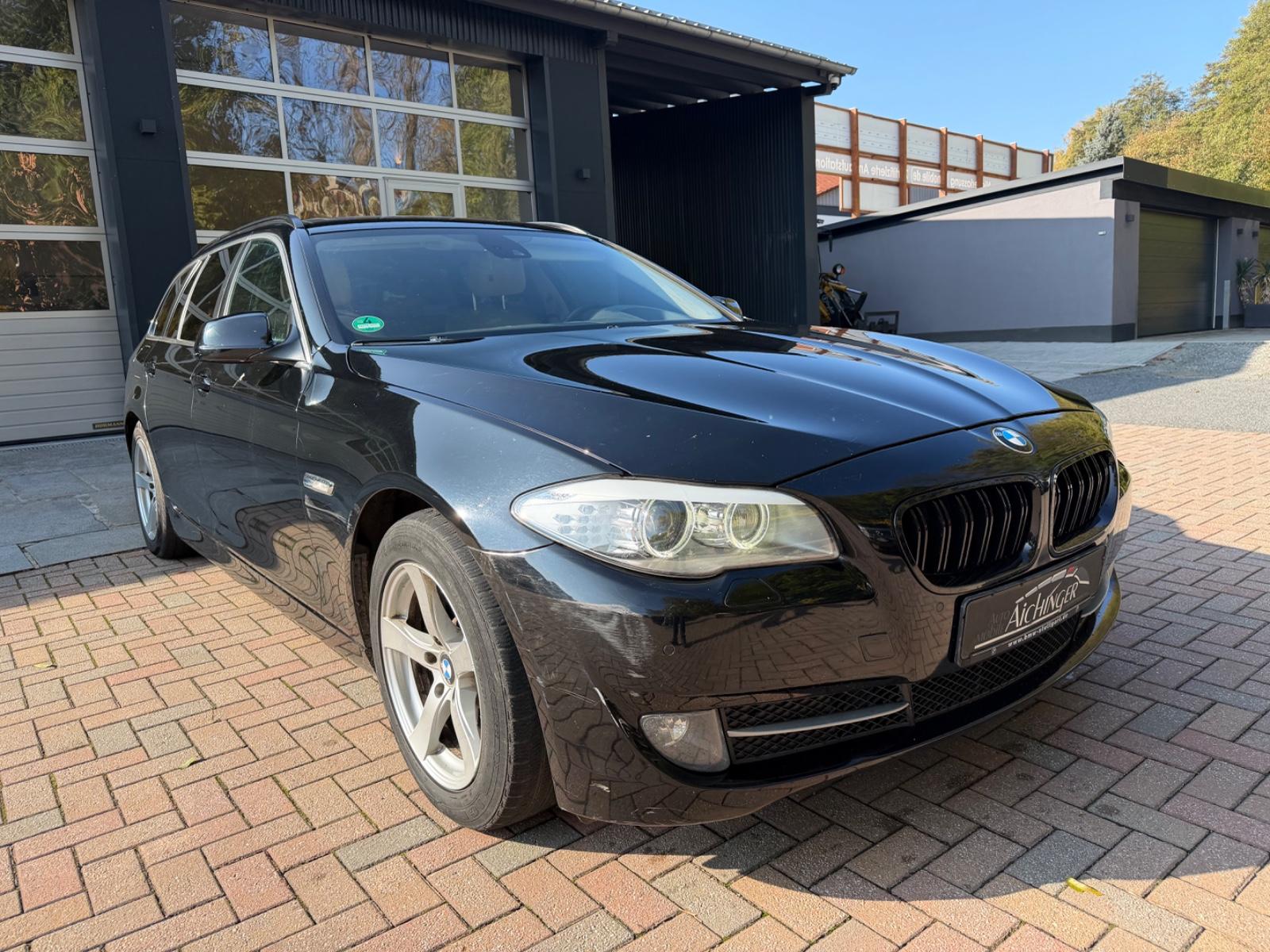 BMW 525 2011 — interior