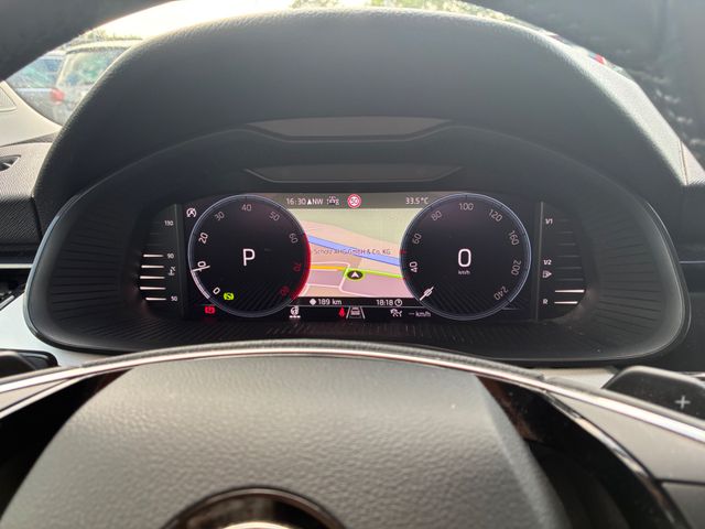 Fahrzeugabbildung Skoda Kamiq 1,5 TSI >AUT/NAV/LED/PDC/SHZ<