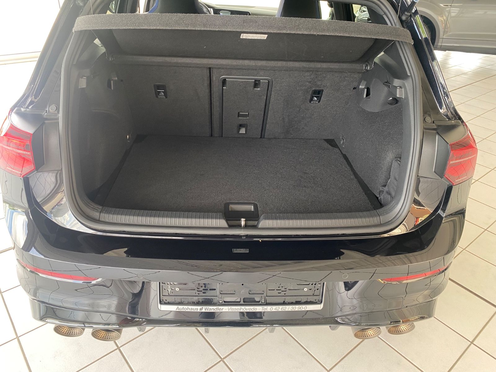 Volkswagen Golf VIII Lim. R 4Motion Leder Pano Black Sty foto 5