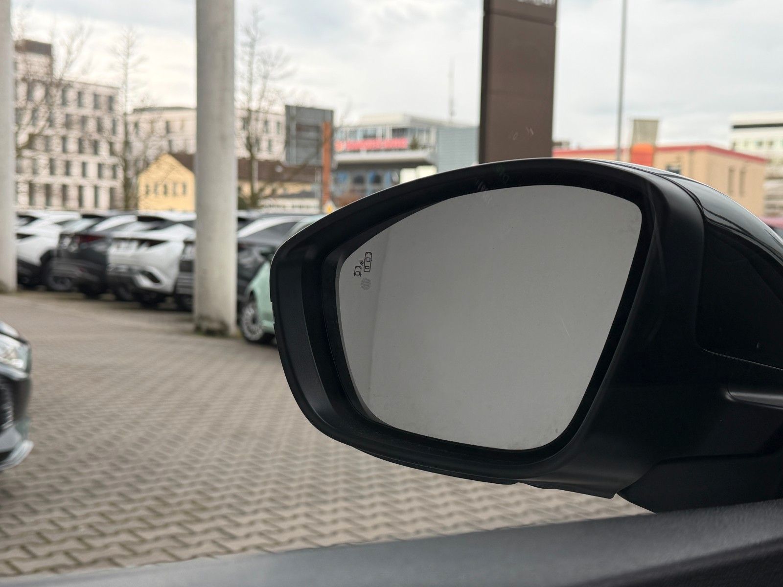 Fahrzeugabbildung Opel Mokka Ultimate 136 PS Matrix/Kamera/AHK!