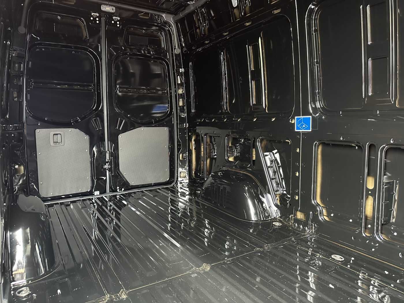 Fahrzeugabbildung Mercedes-Benz Sprinter 319/419 CDI 3665 9G 4x4 Klima Kamera
