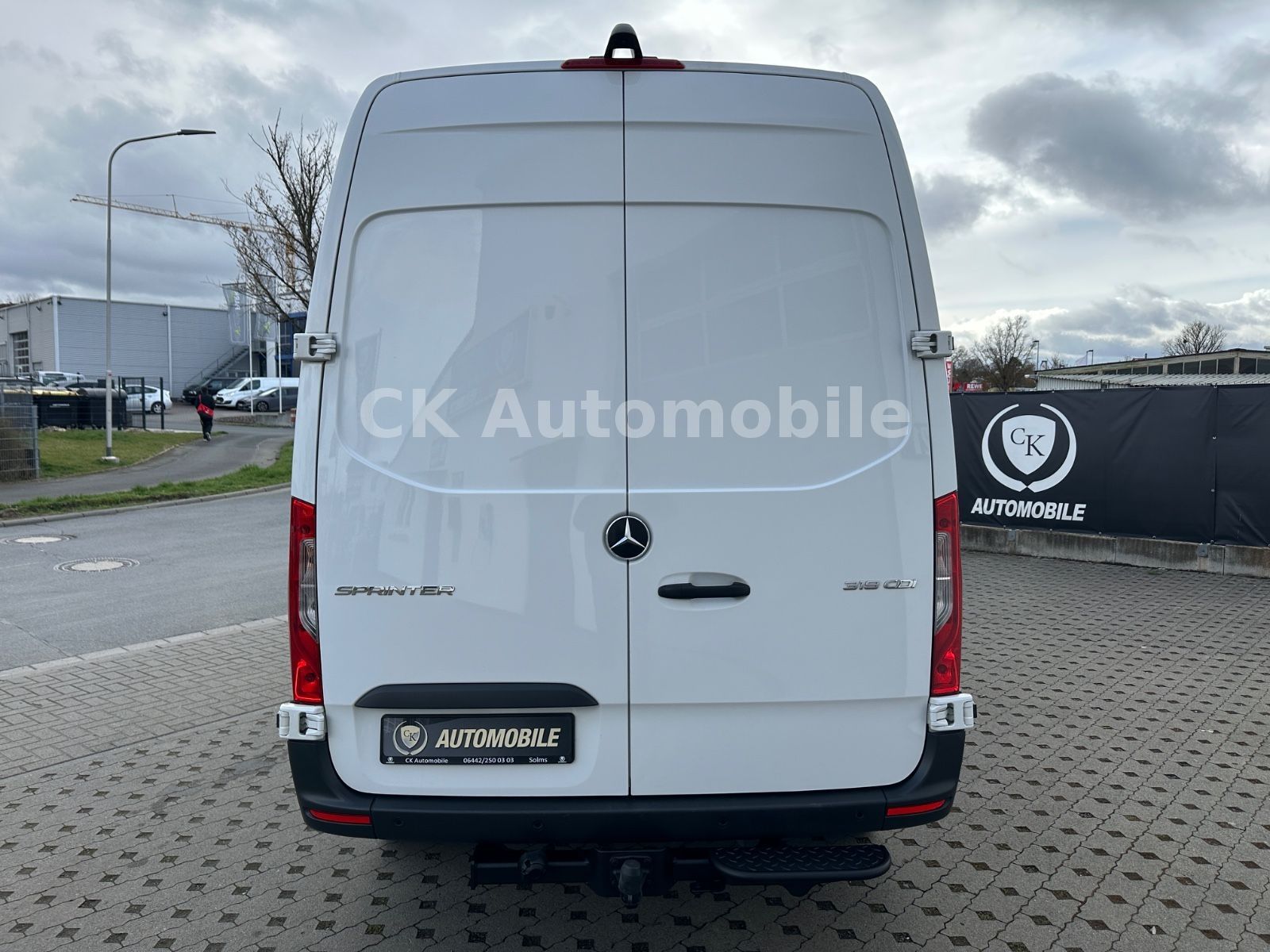 Fahrzeugabbildung Mercedes-Benz Sprinter III Kasten 319 V6 RWD Mixto/Autom./Navi