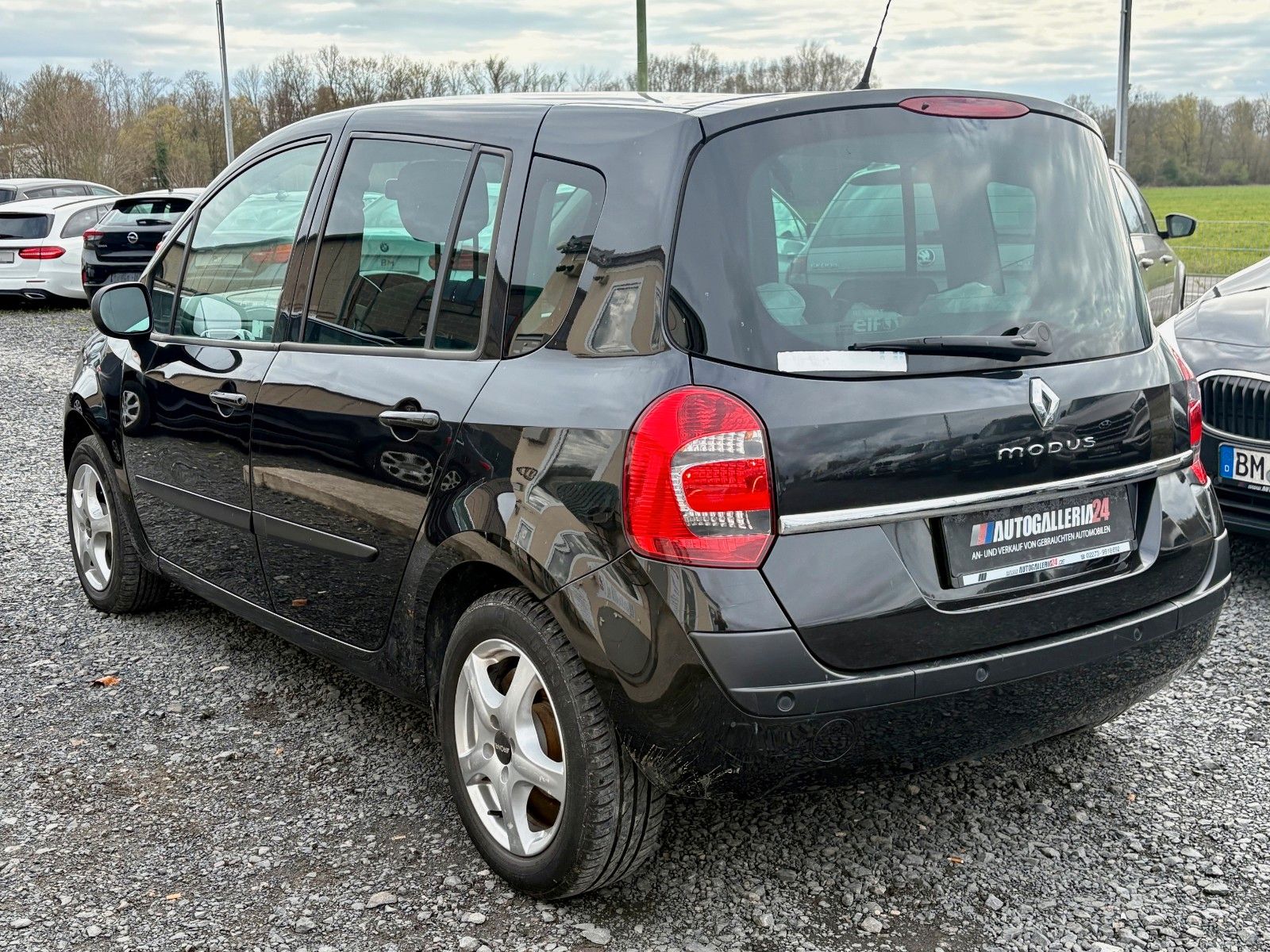 Fahrzeugabbildung Renault Modus 1.2 TCe 100 Klima 2.HAND TÜV 10/2027 Tempo