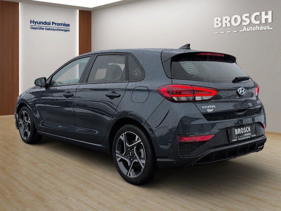 Fahrzeugabbildung Hyundai i30 1.0T N LINE KOMF-P GARANTIE NAV+KAM+SHZ+LED+
