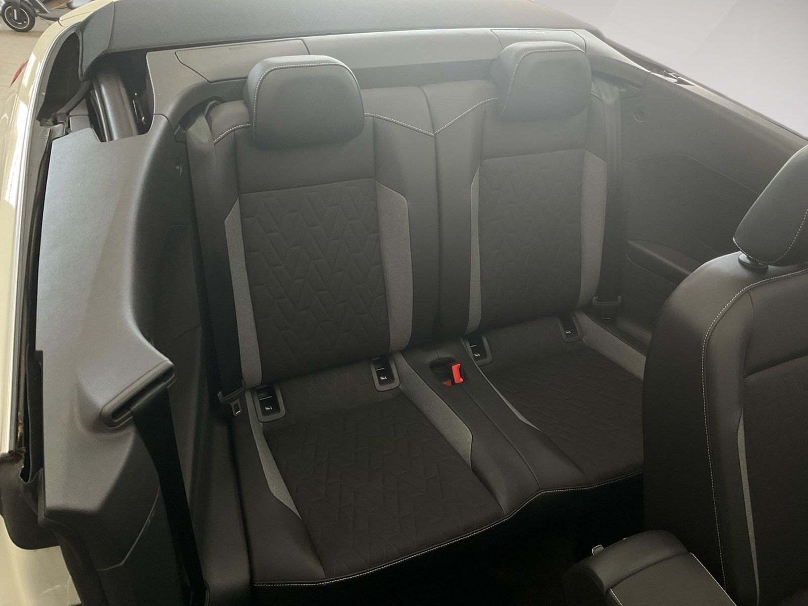 Volkswagen T-Roc - Bild 10