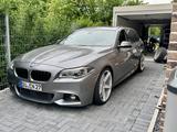 BMW 525d M-Paket,LED,AHK,Aktiv-Temp,Panorama,Carplay - BMW 525 in Duisburg