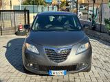 Lancia Ypsilon automatica - graue Lancia Ypsilon