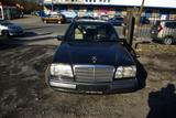Mercedes-Benz 200 TE Automatik - Mercedes-Benz 200 mit Benzin-Antrieb: Kombi, Te