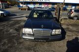 Mercedes-Benz 200 TE Automatik - Mercedes-Benz 200 mit Benzin-Antrieb: Kombi, Te