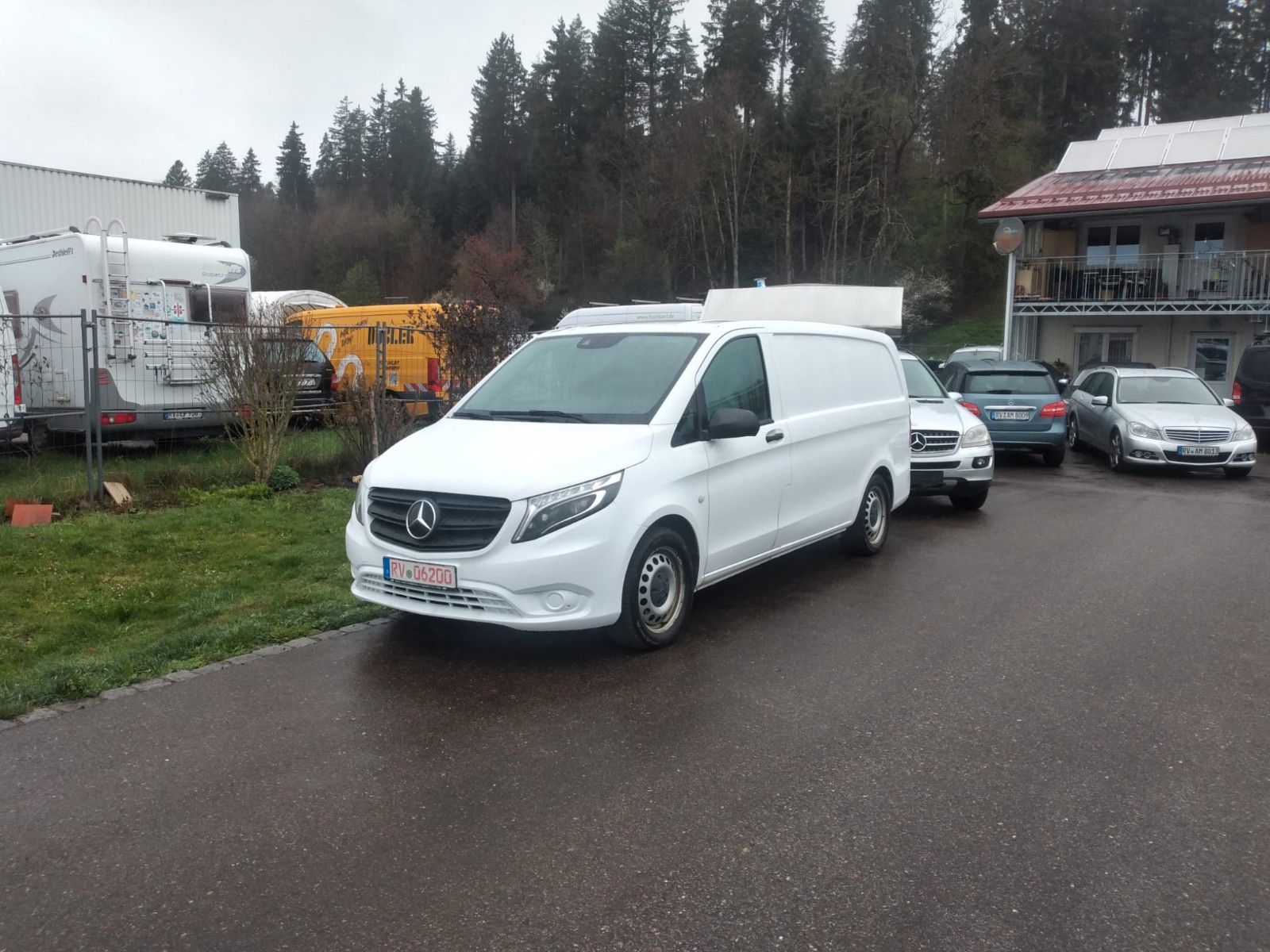 MERCEDES-BENZ Vito Kasten 116 CDI RWD lang LED teilverglast