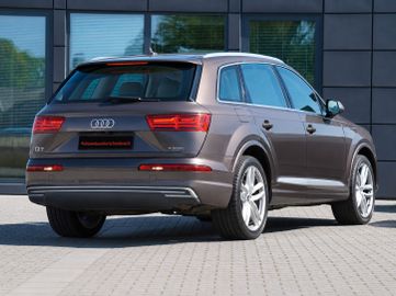Audi Q7 - 6