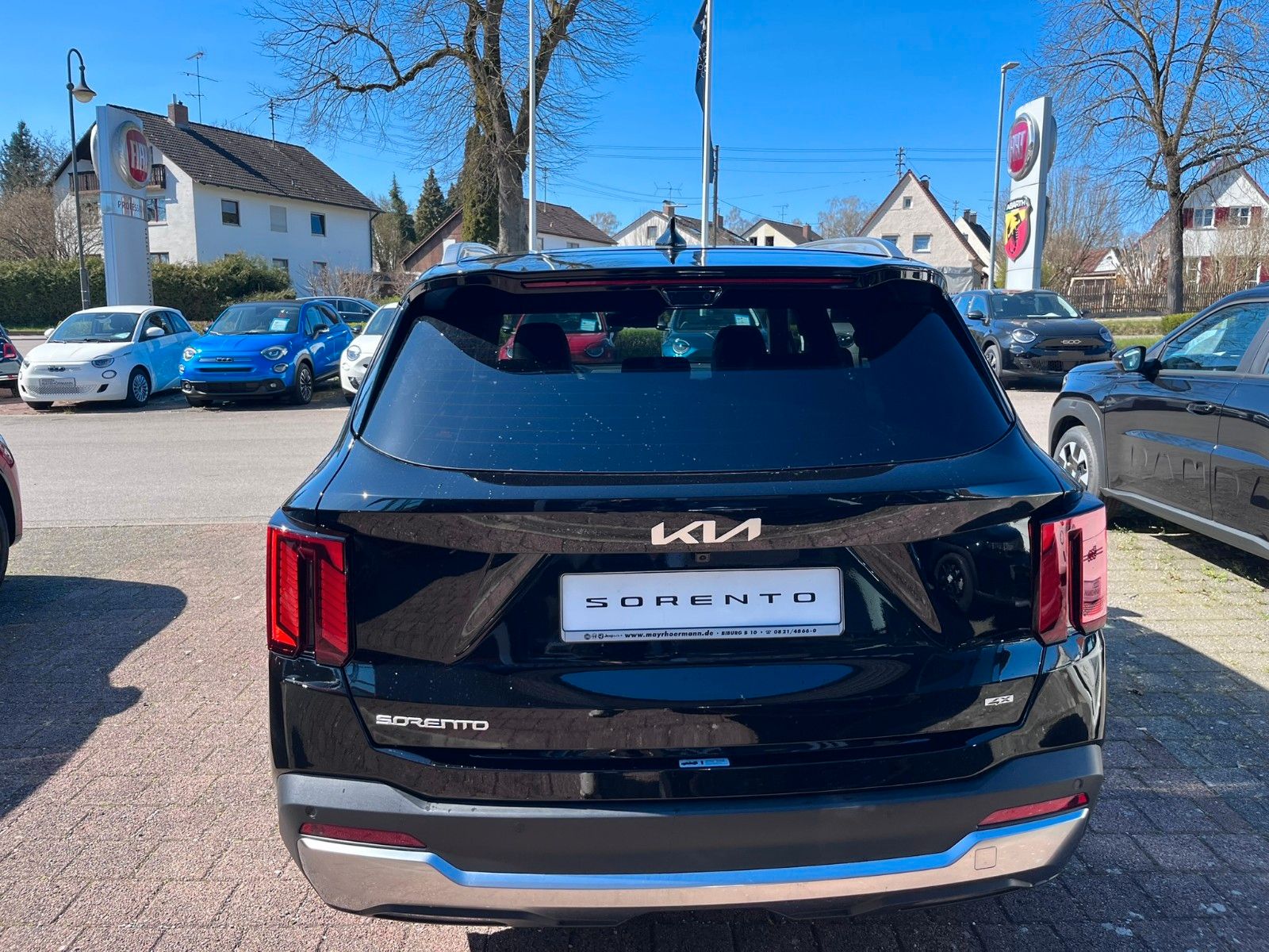 Fahrzeugabbildung Kia Sorento Platinum 4WD 7-Sitzer Pano Leder uvm.