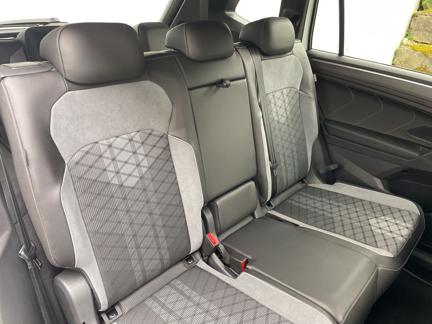 Tiguan Allspace R-Line 2.0TDI 4MOTION AHK/Kamera