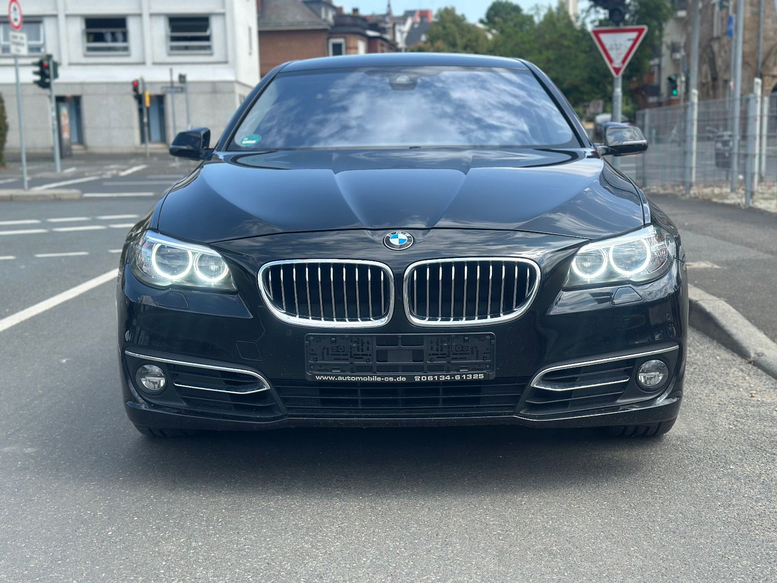 Fahrzeugabbildung BMW 535 d LUXURY*HEAD-UP+LEDER*