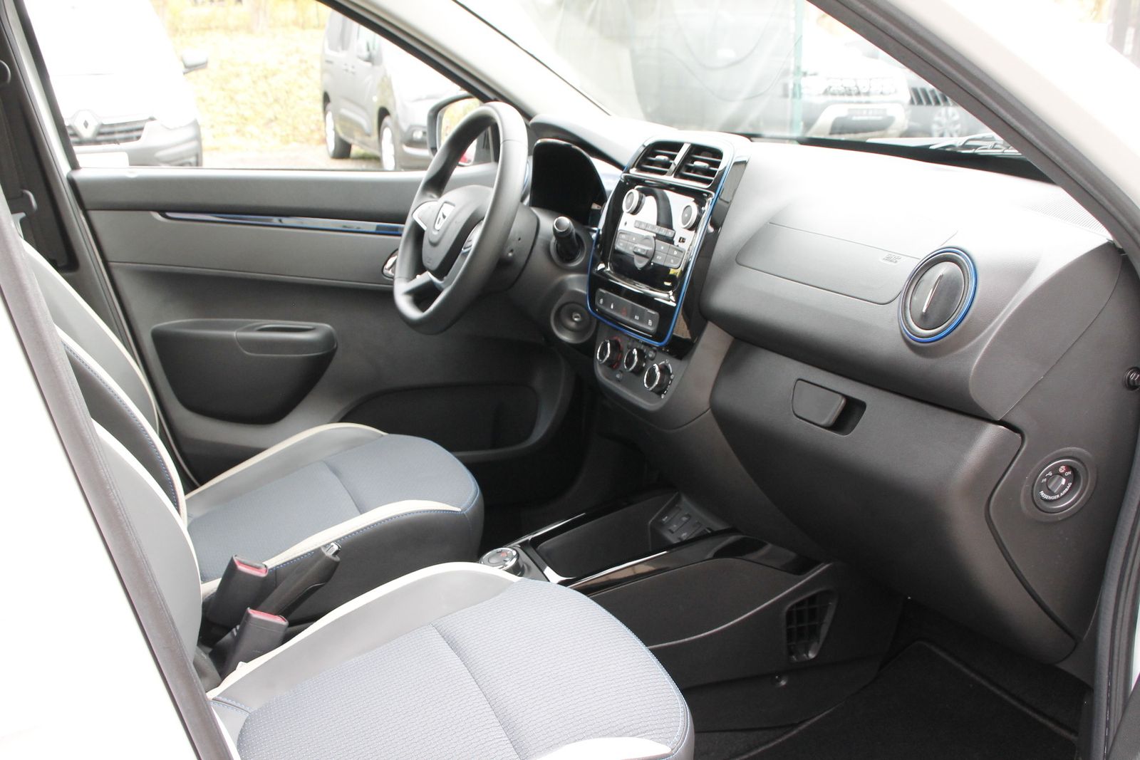 Fahrzeugabbildung Dacia Spring Comfort