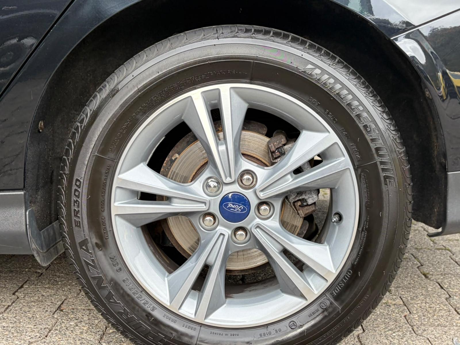 Ford Focus 2014 — photo 7