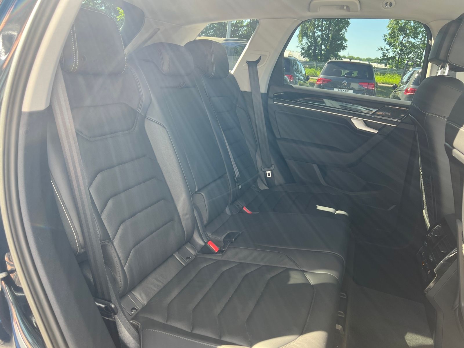 Fahrzeugabbildung Volkswagen Touareg 3.0 TDI 4MOTION *AHK, Luft, ACC, 19''-LM