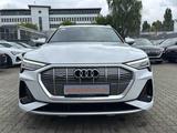 Audi e-tron 55 2x S line ACC HuD PANO e-SITZE 20Z VC - Audi e-tron in Hamburg