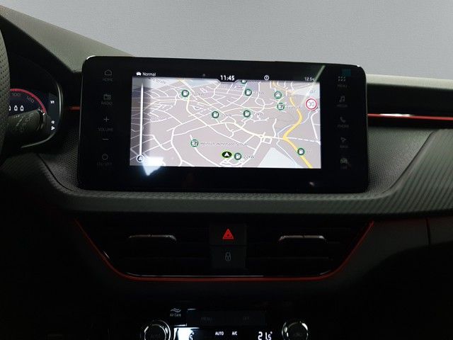 Fahrzeugabbildung Skoda Kamiq Monte Carlo 1.5TSI DSG PANO AHK Matrix