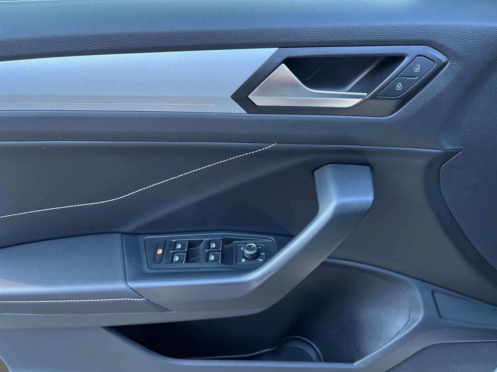 Volkswagen T-Roc - Bild 13