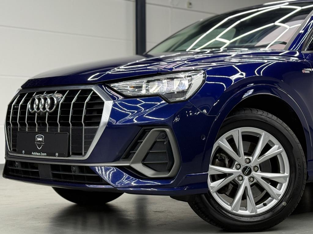 Audi Q3 40 TDI quattro S line, Studioaufnahme