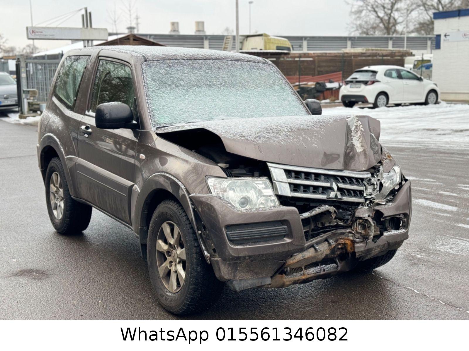 Mitsubishi Pajero-3.2-DI-D-Basis-4X4-Klima-AHK-Unfall