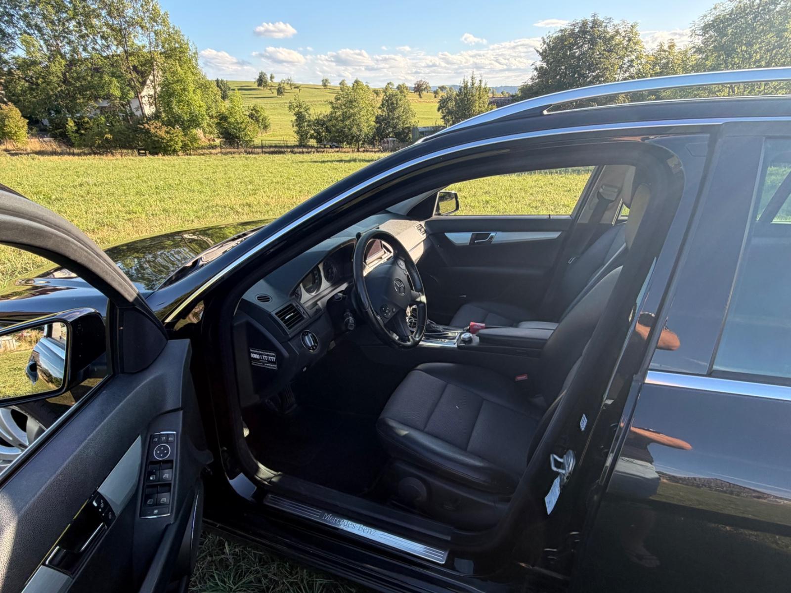 Mercedes-Benz C200 2008 — photo 10