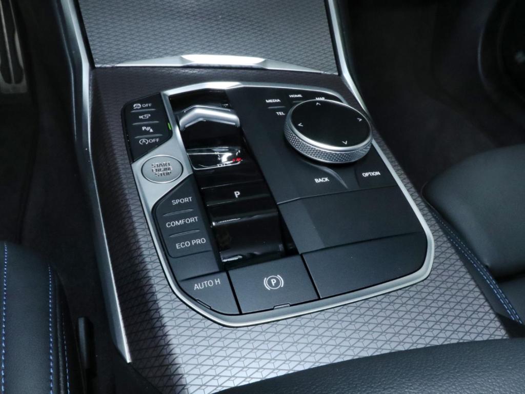 BMW M340i xDrive TG Memory LED 360 H&K HeadUP 20Zoll