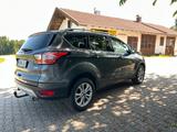 Ford Kuga 1,5 4x4 134kW Titanium Autom. MOTOR NEU - Ford Kuga von privat