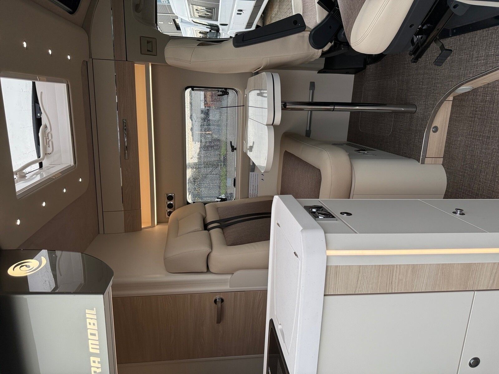 Fahrzeugabbildung Eura Mobil Van V 635 HB 6KW Heizung, Radio DAB, RFK