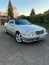 Mercedes-Benz Mercedes CLK W208 Cabrio 200/ S-Heft/ Avan... - Mercedes-Benz CLK 200 in Düsseldorf