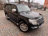 Mitsubishi Pajero 3,2 DI-D 4WD Final Edition Automatik ... - Mitsubishi Pajero Gebrauchtwagen