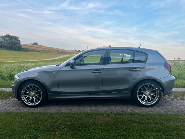 BMW 123d Top! Leder/Xenon/Automatik/AHK