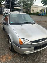 Ford Fiesta 1,3 44kW Futura Futura - gebrauchte Ford Fiesta aus dem Jahr 2000