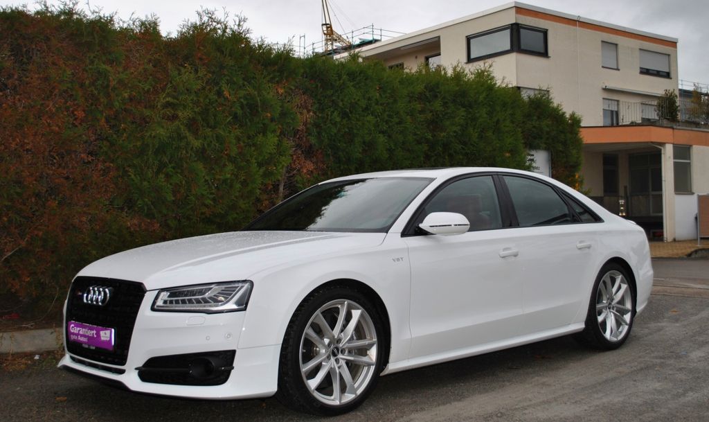 Audi S8