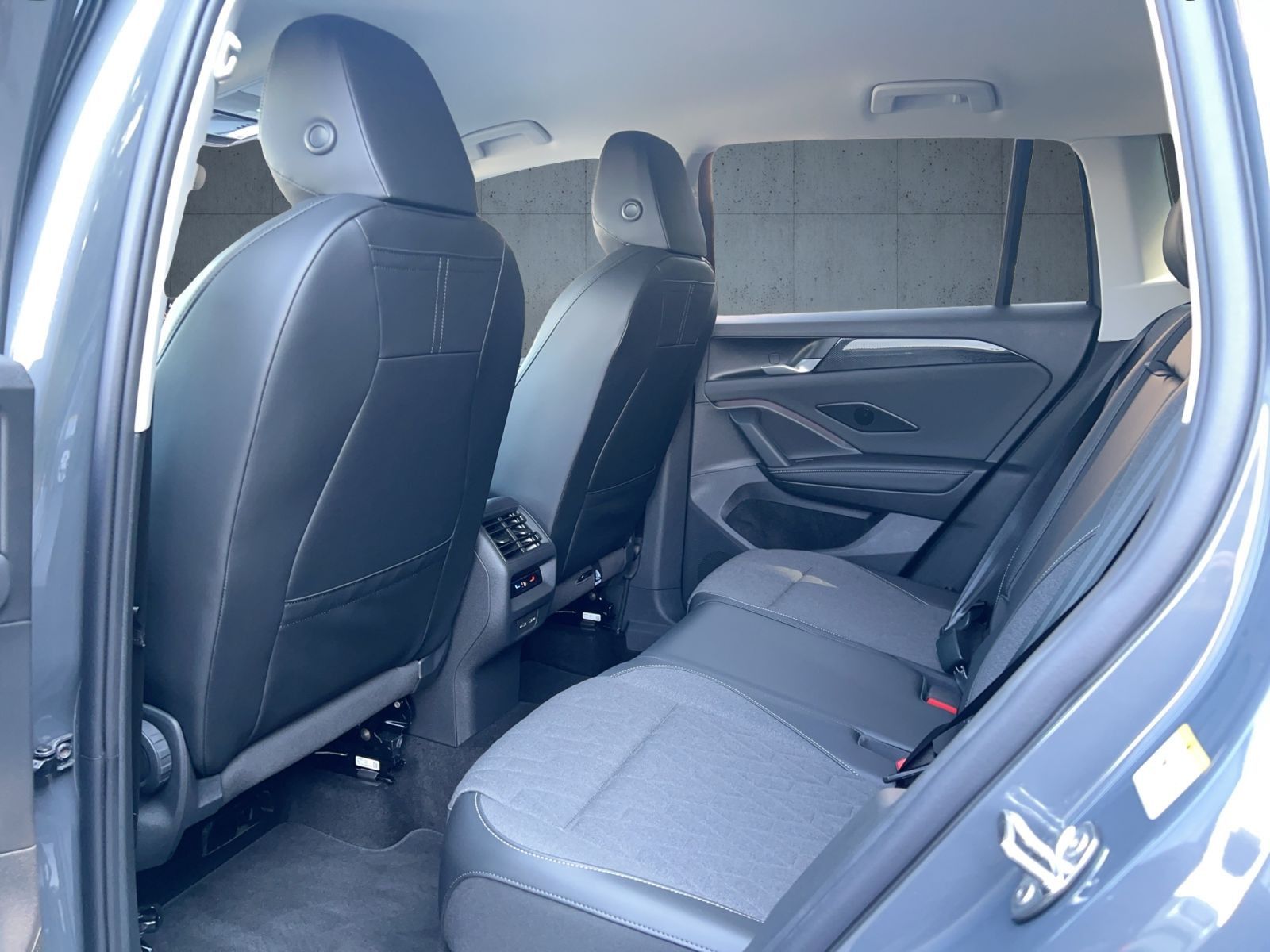 Volkswagen Tiguan - Bild 12